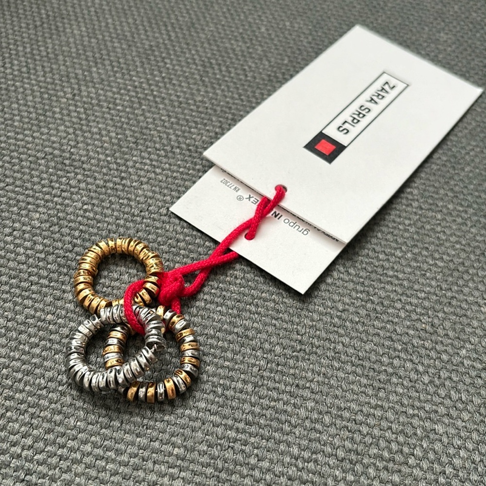 Zara rings